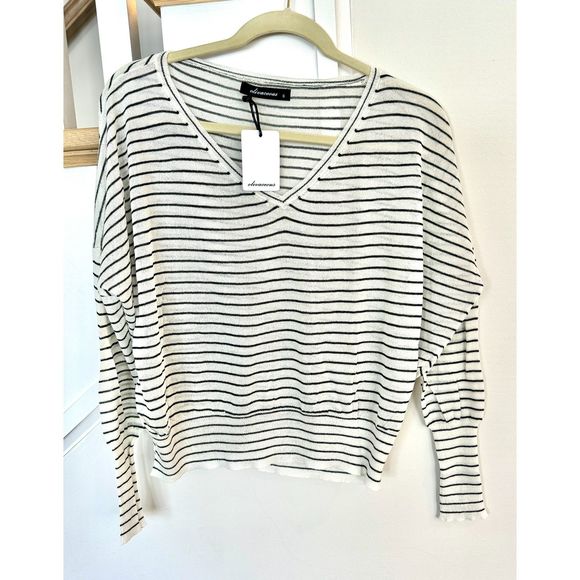 Olivaceous Sweaters - NWT* Olivaceous Linen Blend White Sweater w/ Black Stripes - Women's S